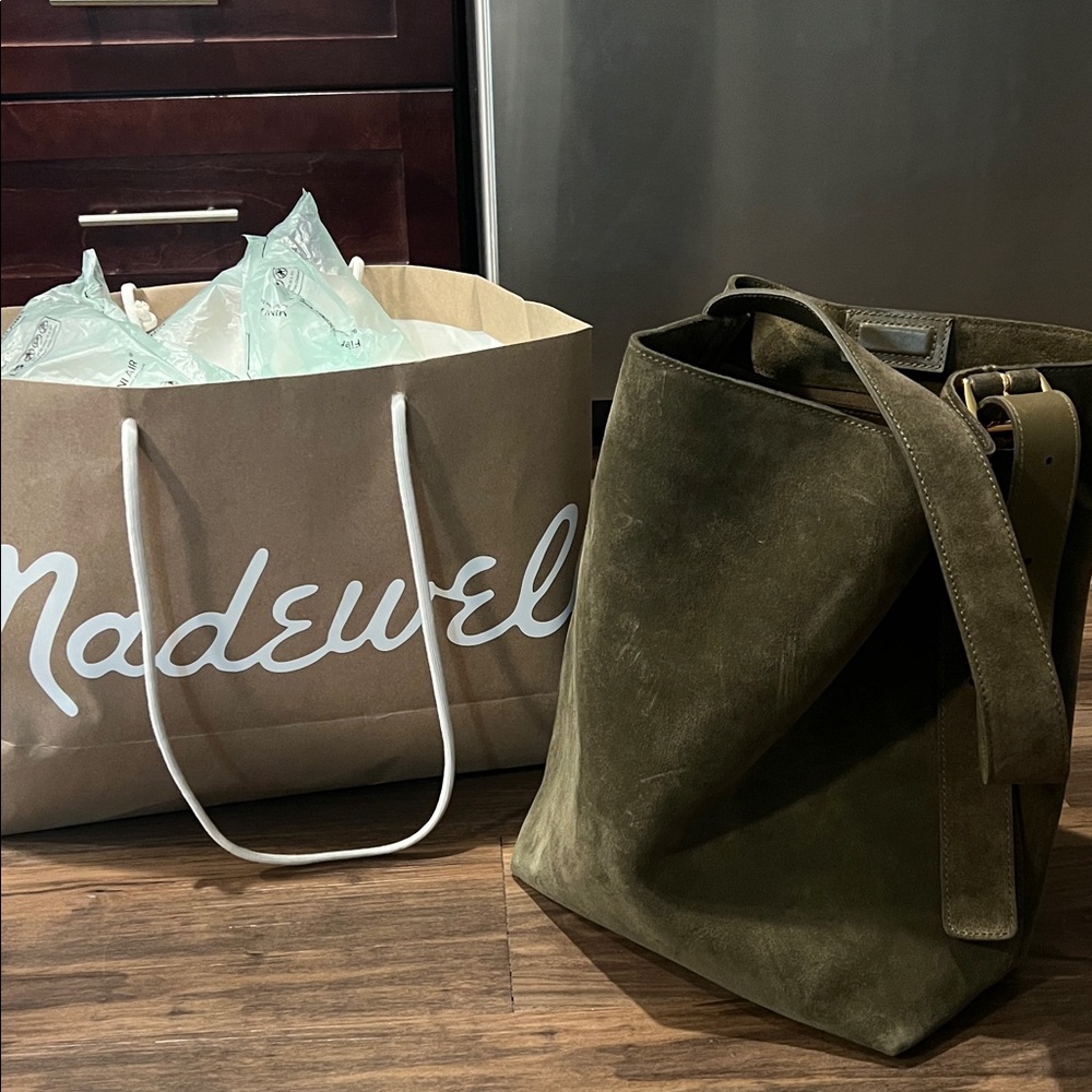 Madewell Khaki Green Essential Bucket Bag